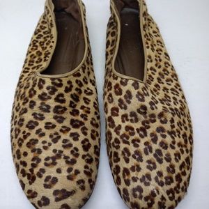 BCBG MAX AZRIA Flat Calf Hair Leopard Print Brazil